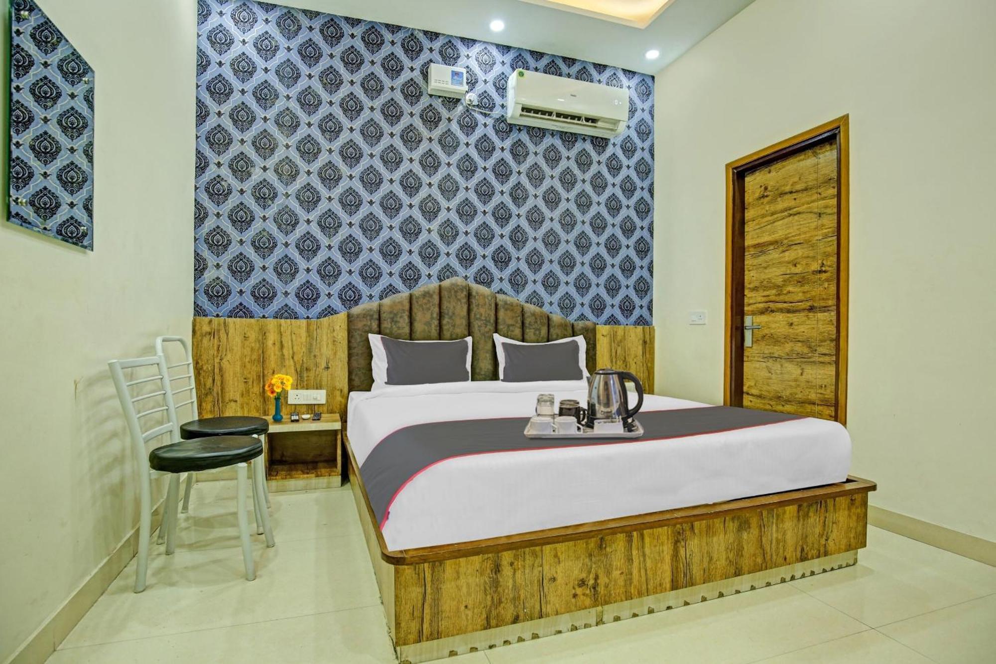 Collection O Rd Hotel Zirakpur Εξωτερικό φωτογραφία