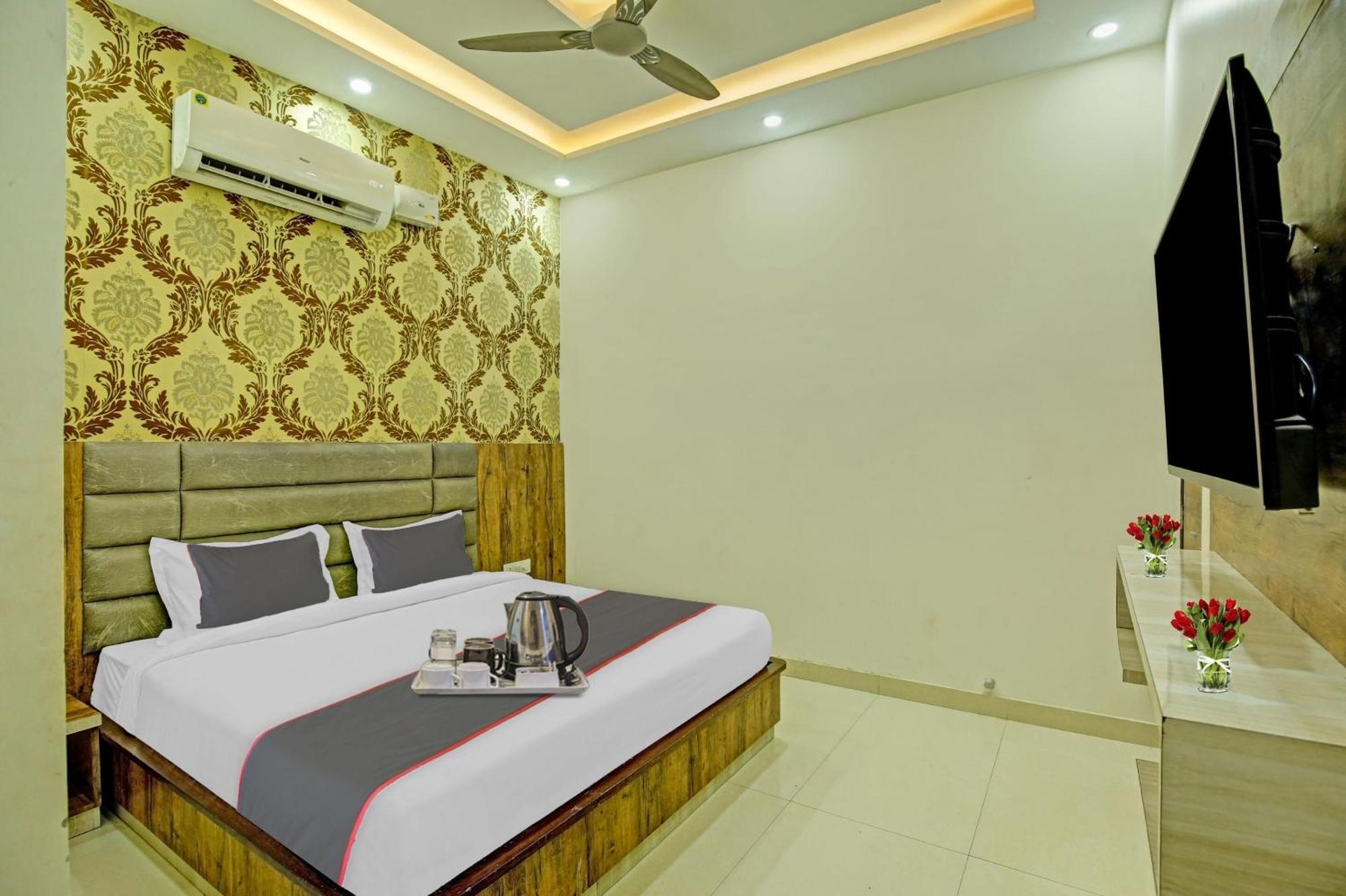 Collection O Rd Hotel Zirakpur Εξωτερικό φωτογραφία